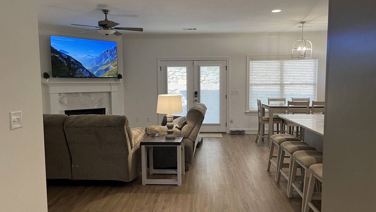 Photo of Livingroom in Auburn
