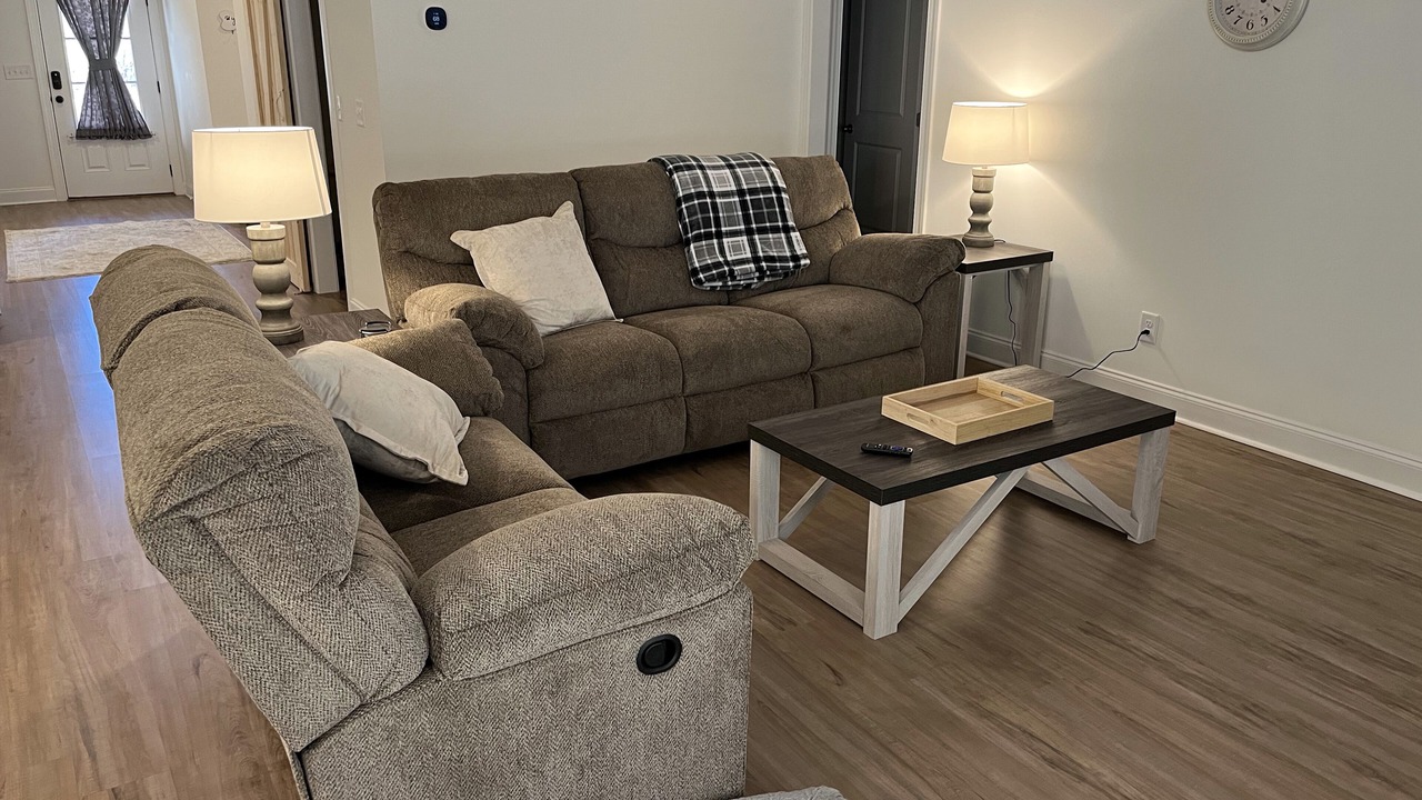 Photo of Livingroom in Auburn
