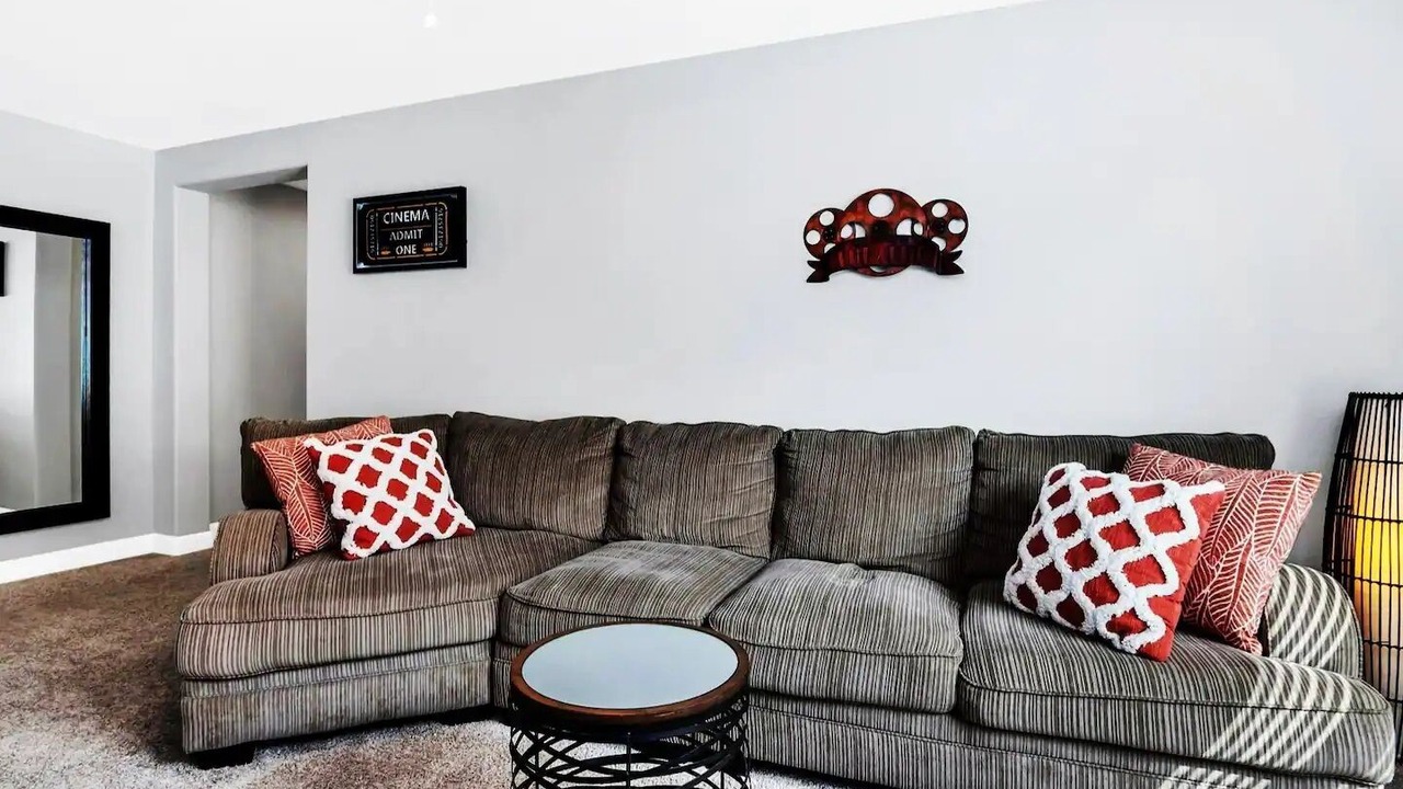 Photo of Livingroom in Loughman