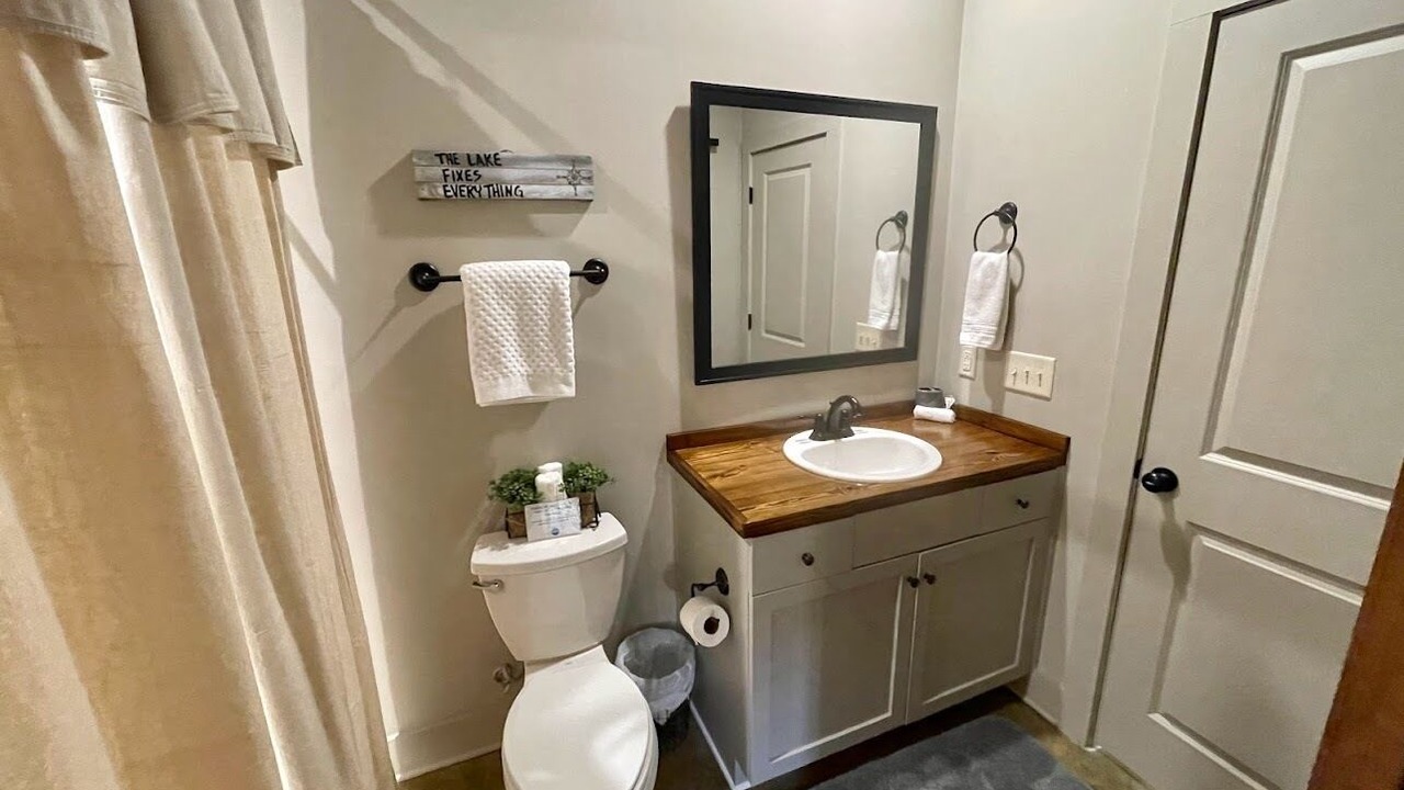 Photo of Bathroom in Tallassee