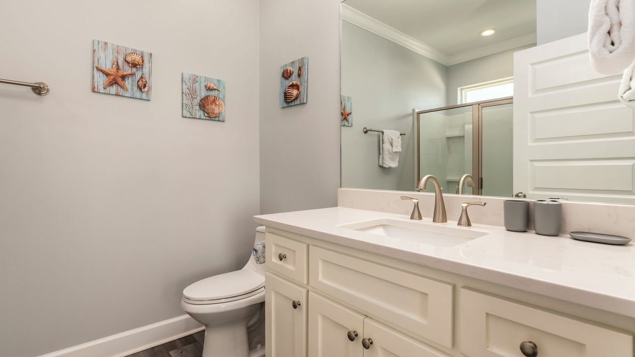 Photo of Bathroom in Dauphin Island