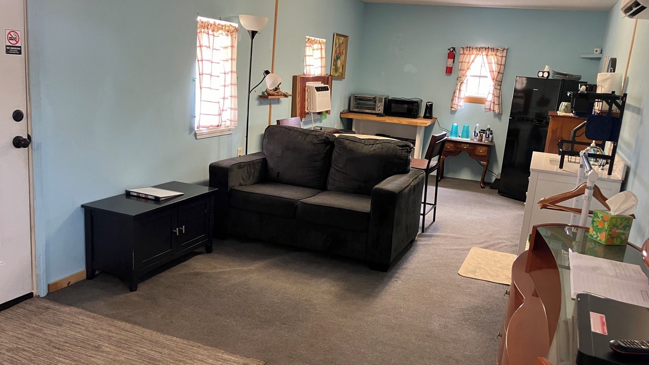Photo of Livingroom in Elberta
