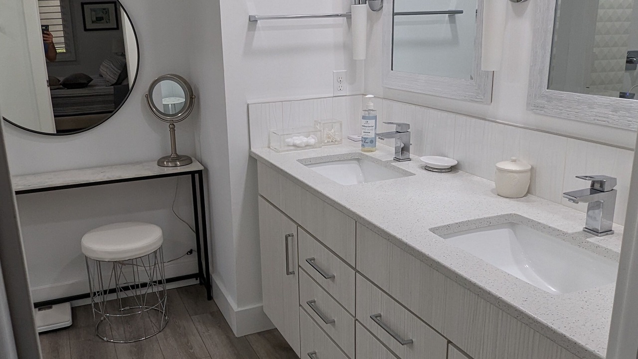 Photo of Bathroom in Sawgrass