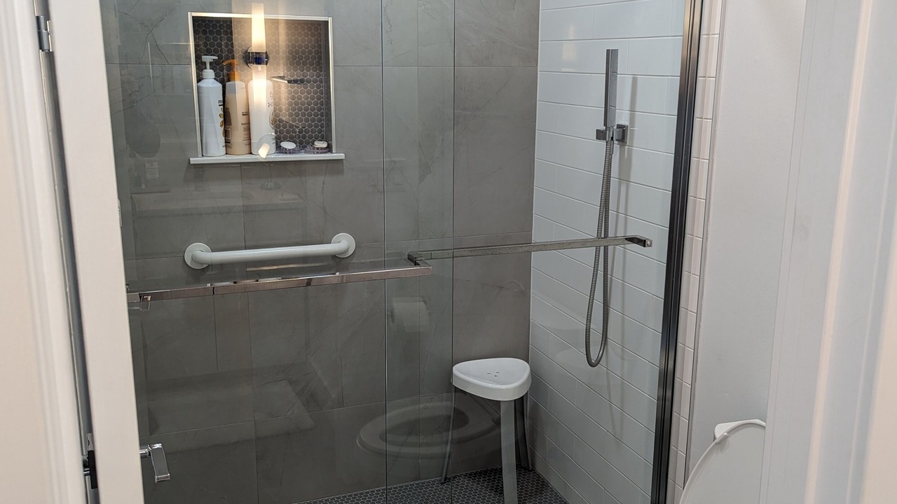 Photo of Bathroom in Sawgrass