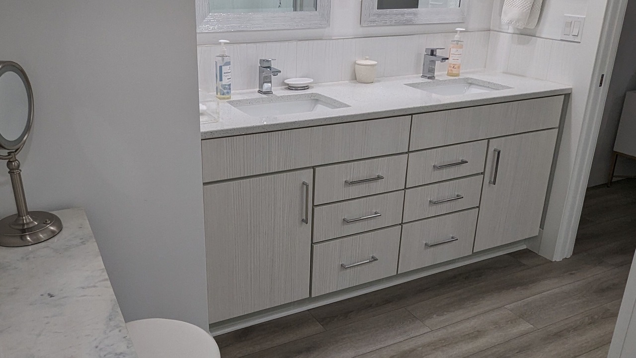 Photo of Bathroom in Sawgrass