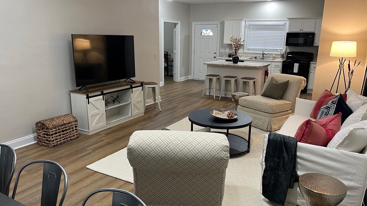 Photo of Livingroom in Auburn