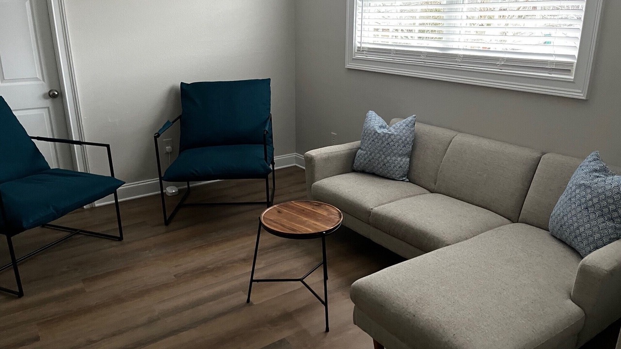 Photo of Livingroom in Auburn