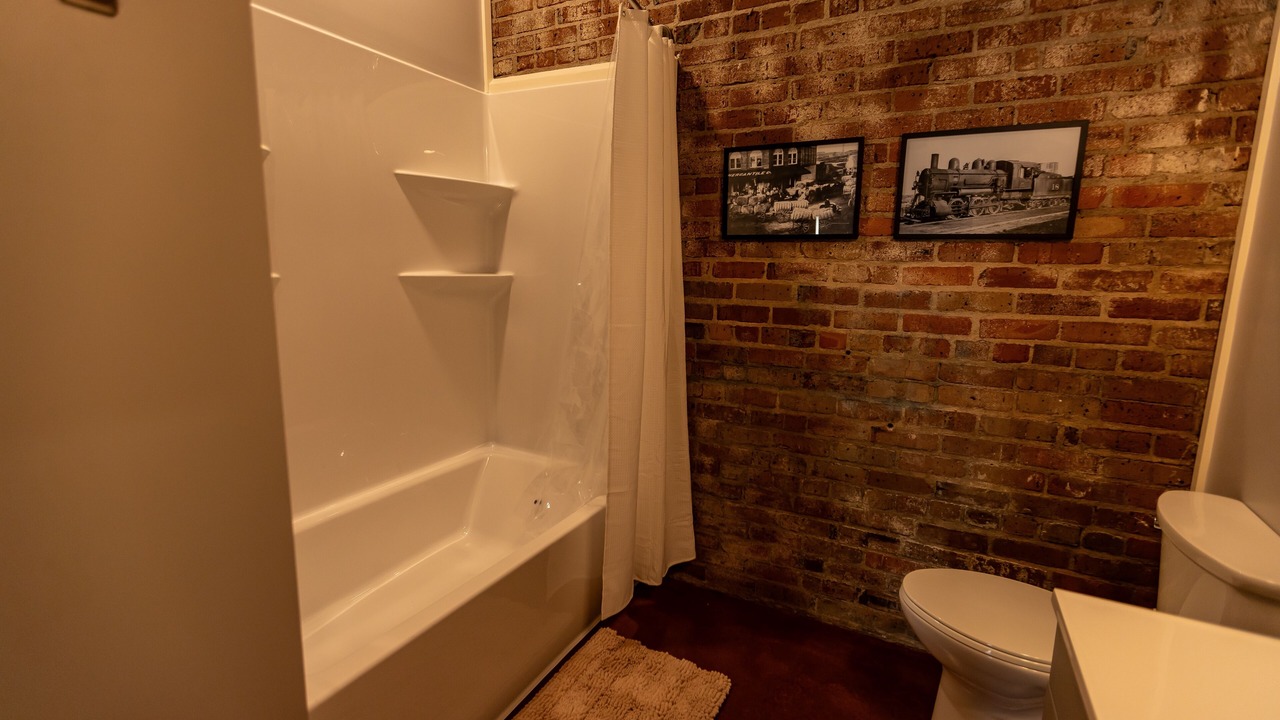 Photo of Bathroom in Laurel
