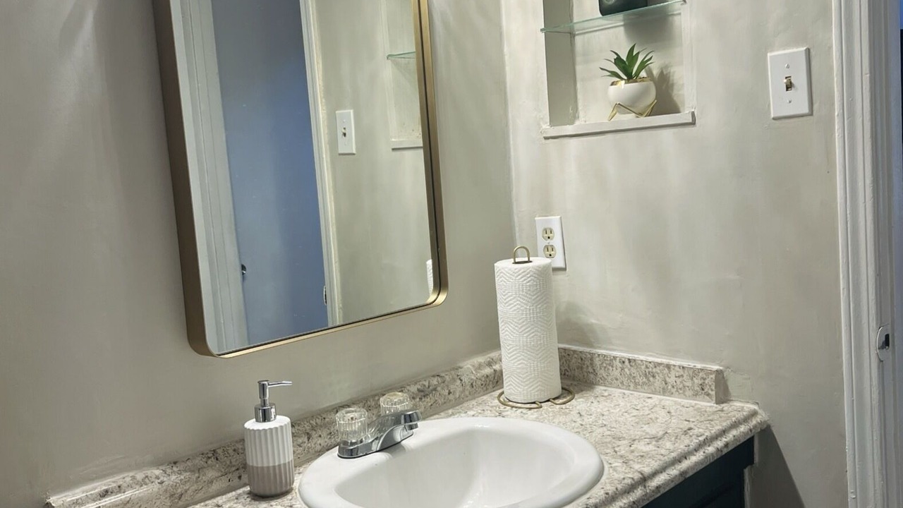 Photo of Bathroom in Mobile