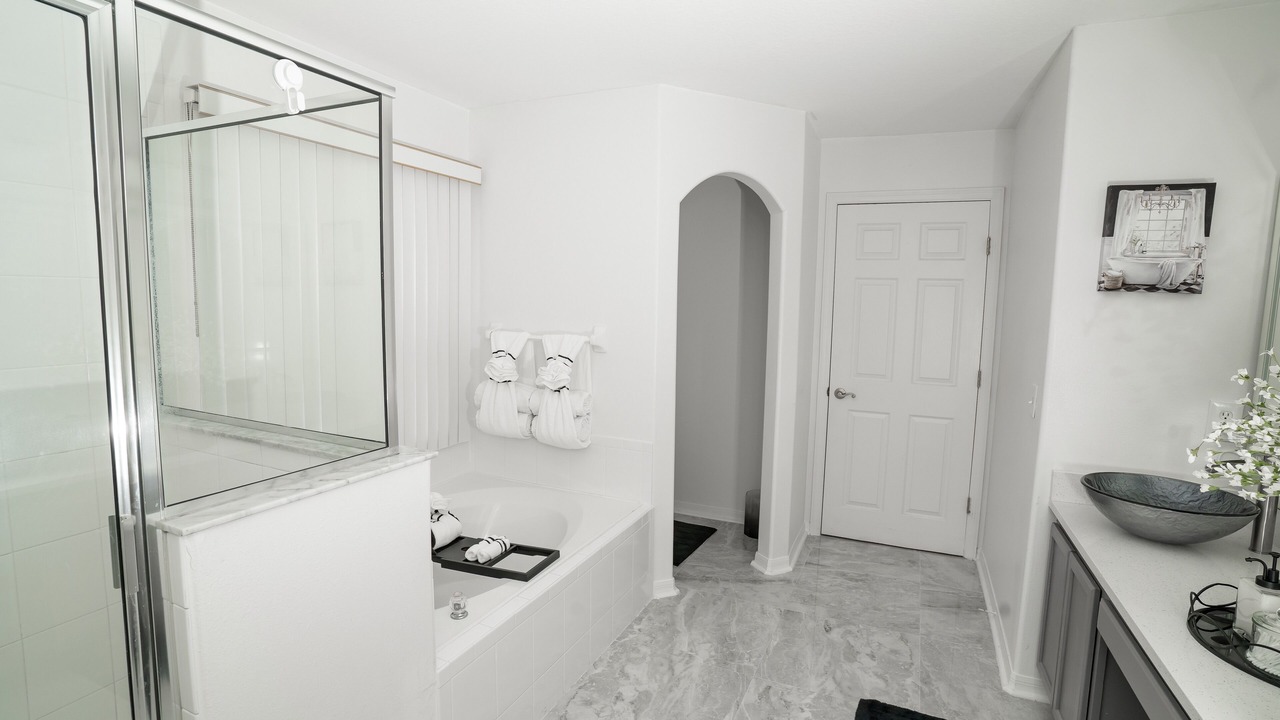 Photo of Bathroom in Sunset Ridge