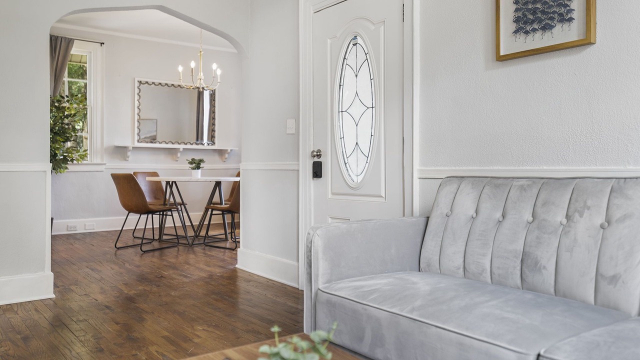 Photo of Livingroom in Montgomery