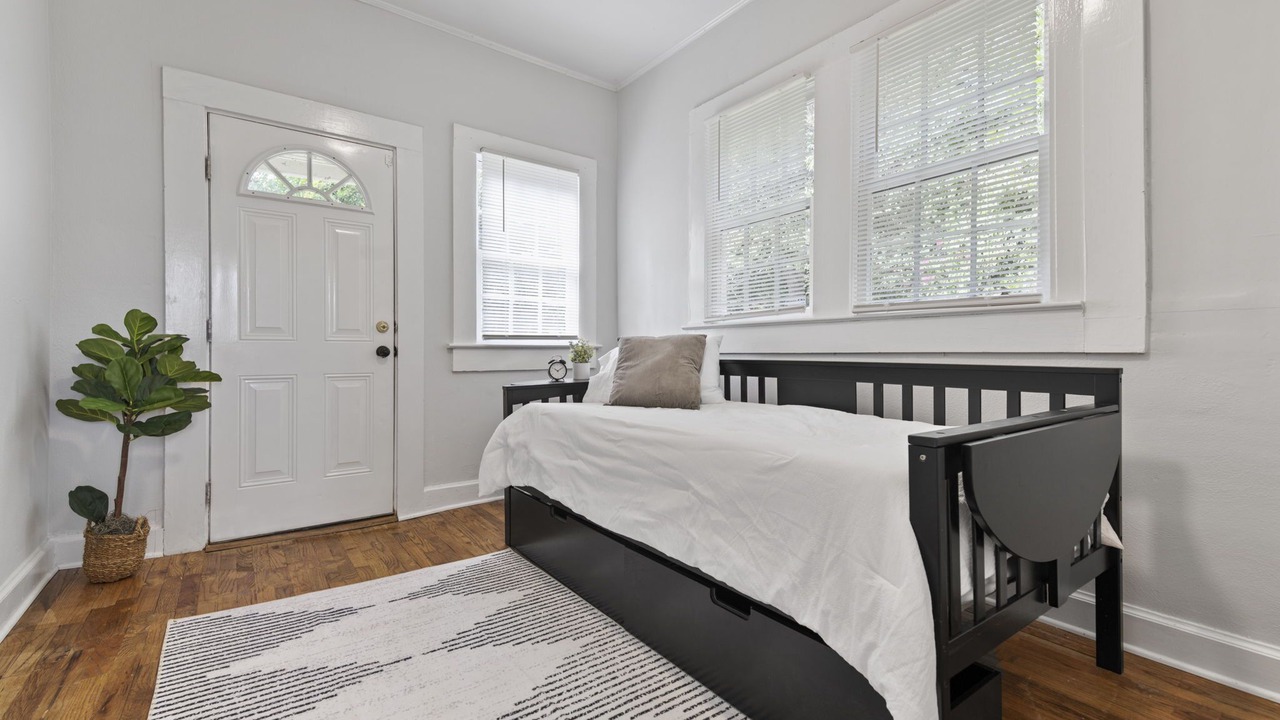 Photo of Bedroom in Montgomery