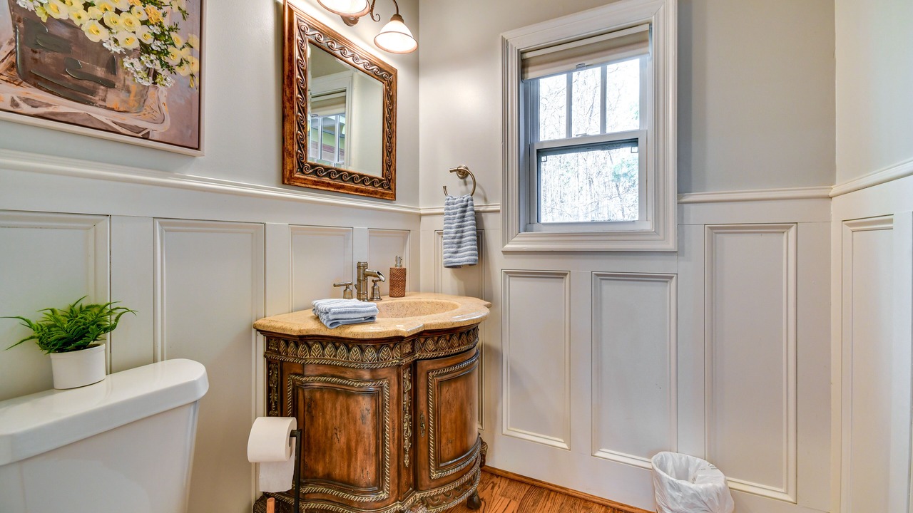 Photo of Bathroom in Jacksons' Gap