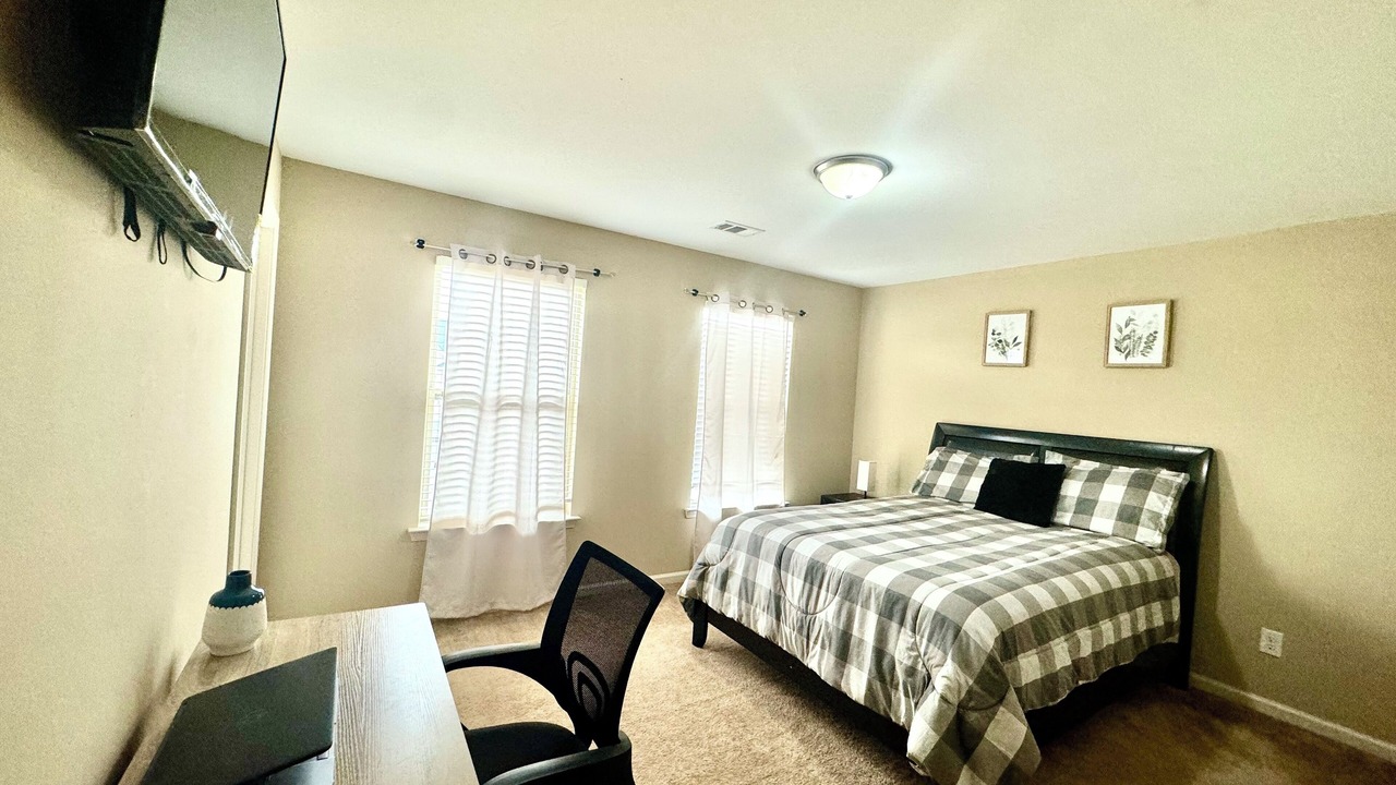 Photo of Bedroom in Grovetown