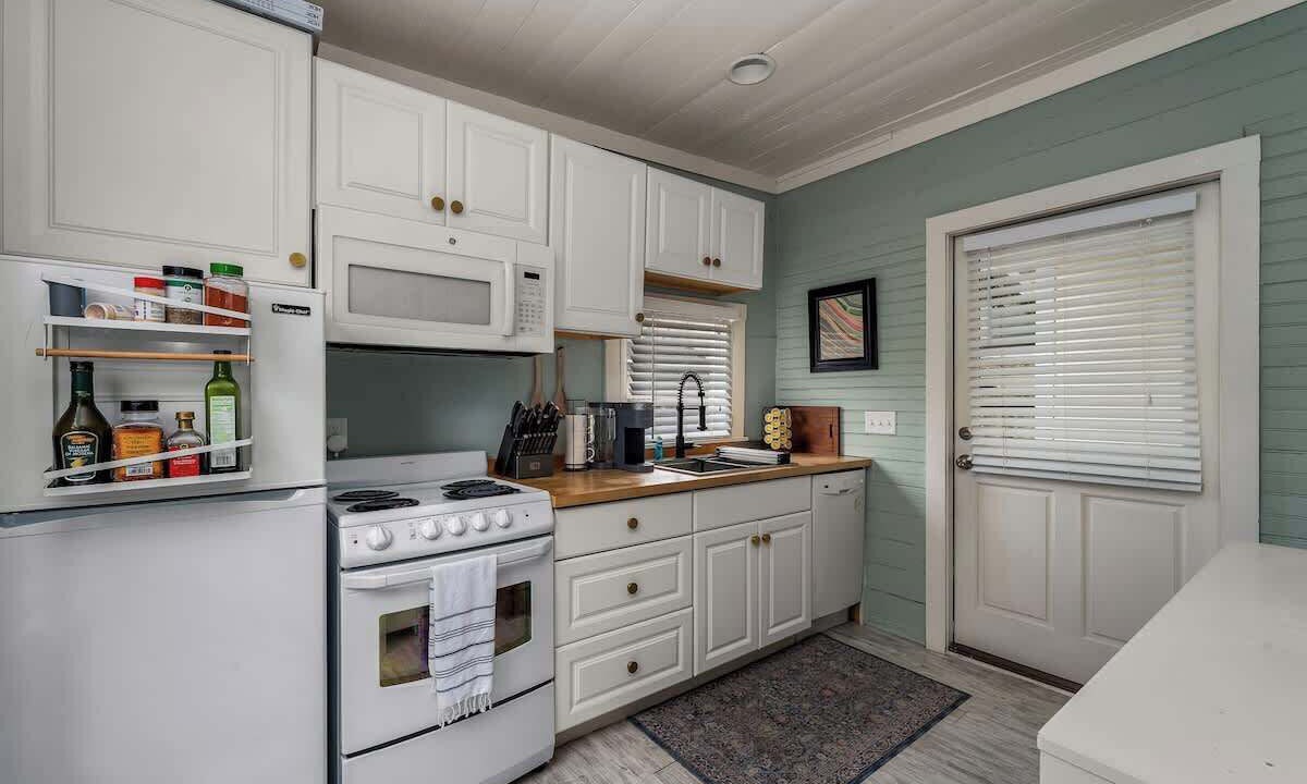 Photo of Kitchen in Historic Downtown Savannah