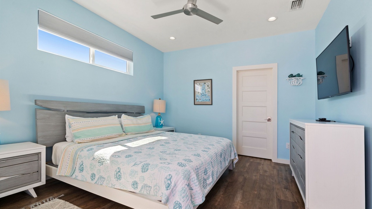 Photo of Bedroom in Dauphin Island