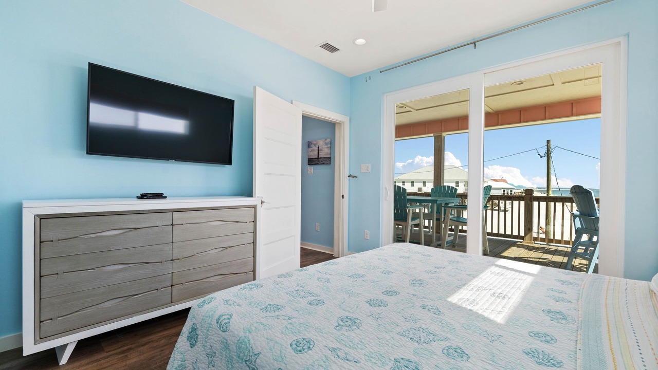 Photo of Bedroom in Dauphin Island