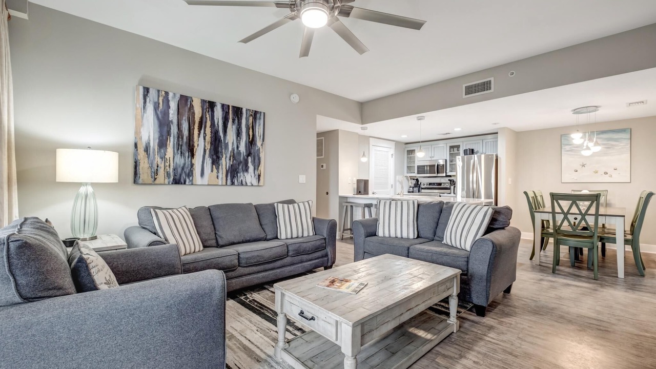 Photo of Livingroom in Baytowne Wharf