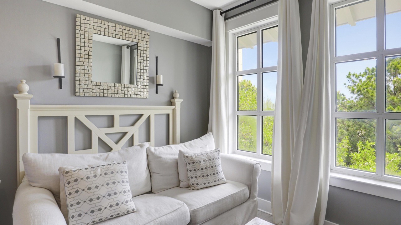 Photo of Livingroom in Baytowne Wharf