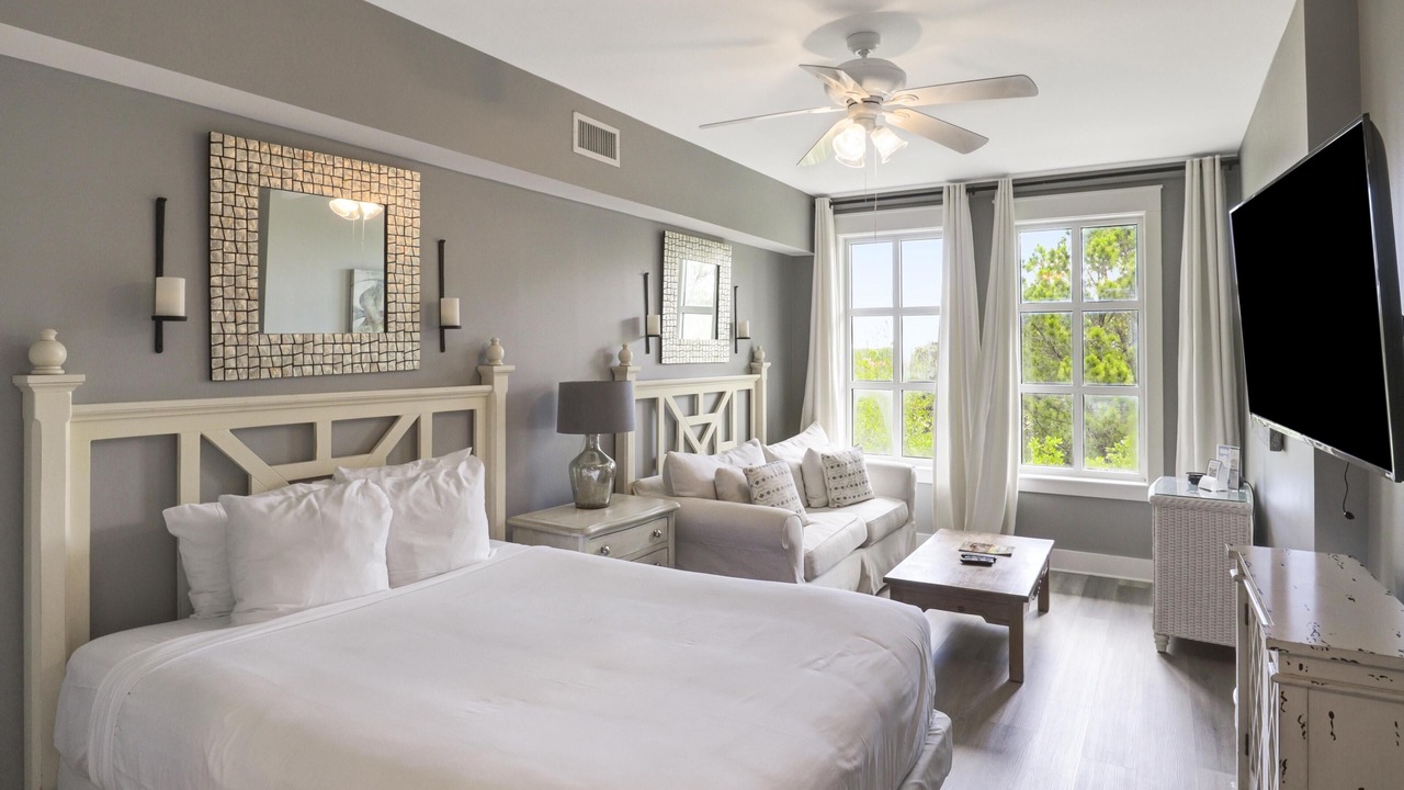 Photo of Bedroom in Baytowne Wharf