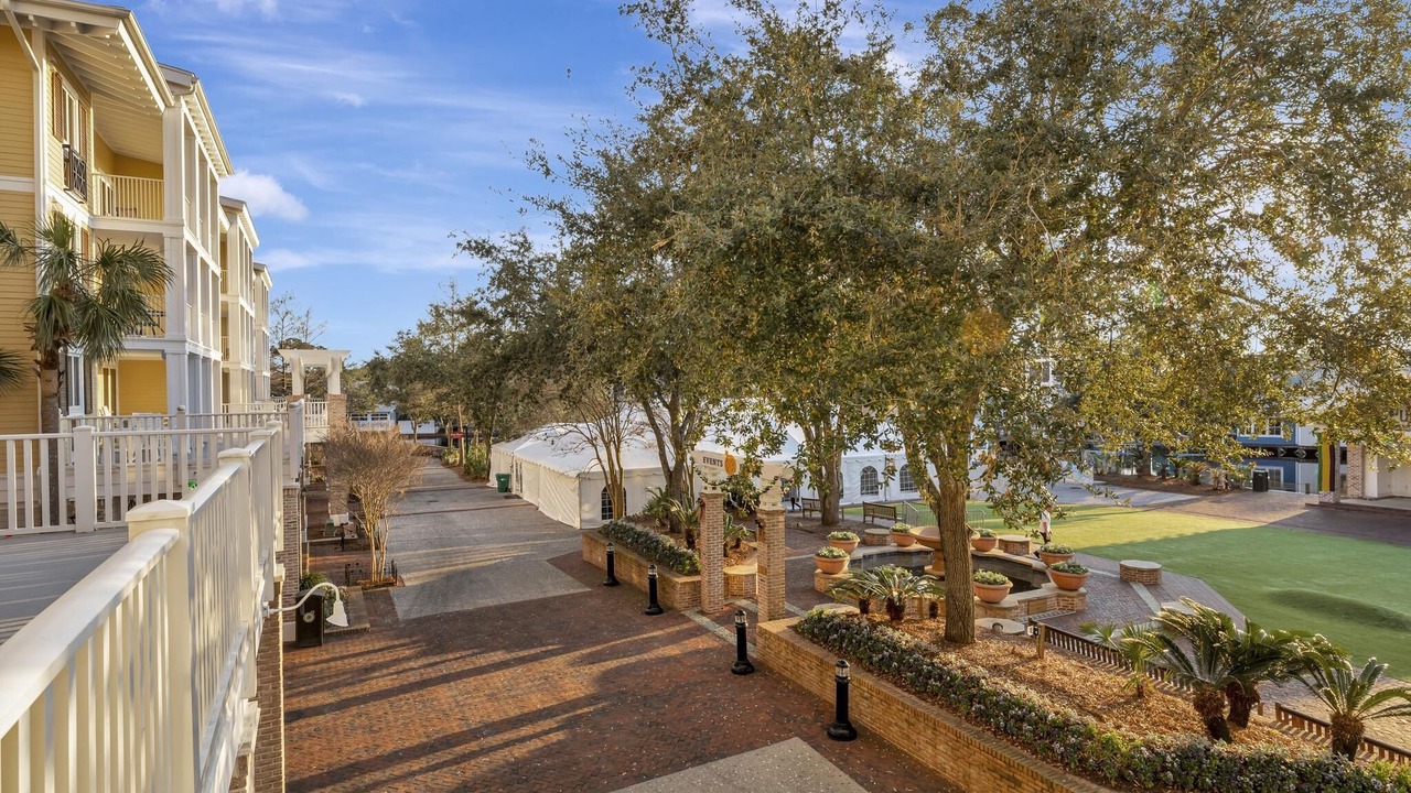 Photo of Outdoor in Baytowne Wharf