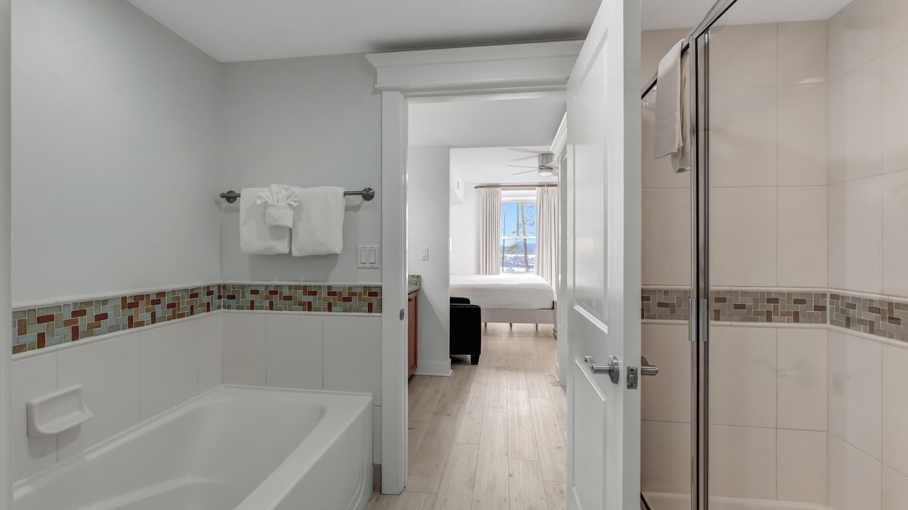 Photo of Bathroom in Baytowne Wharf