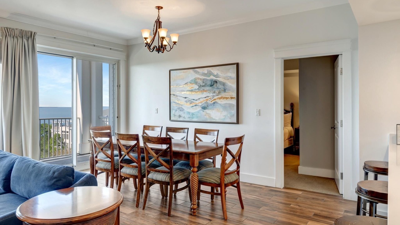 Photo of Livingroom in Baytowne Wharf