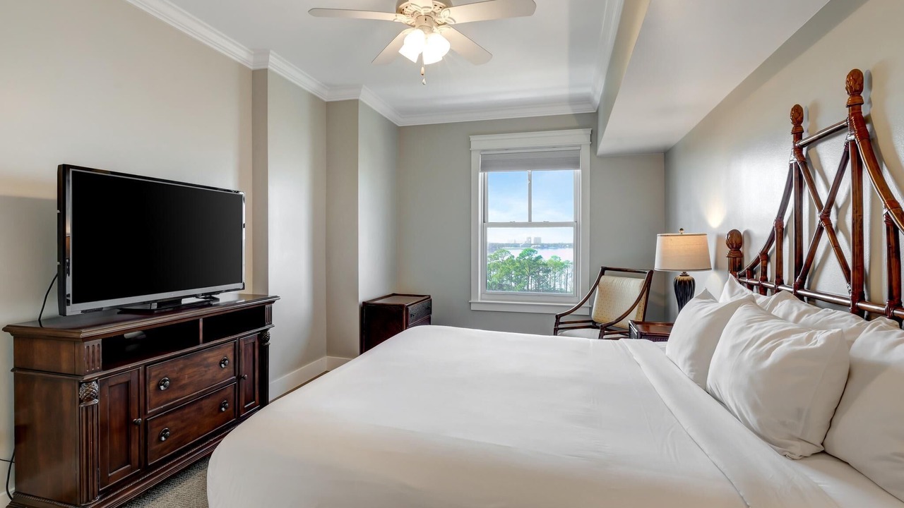 Photo of Bedroom in Baytowne Wharf