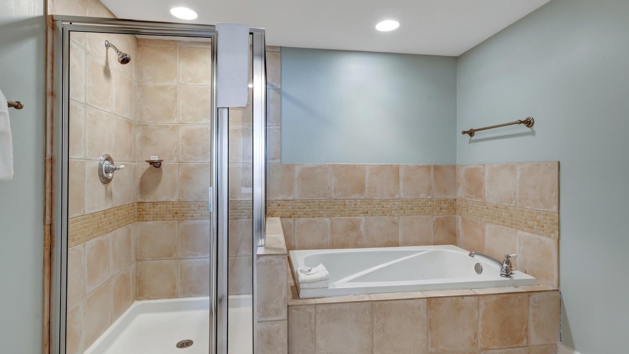 Photo of Bathroom in Baytowne Wharf