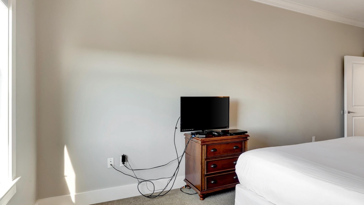 Photo of Bedroom in Baytowne Wharf