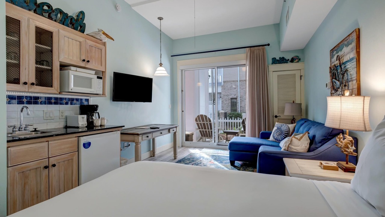 Photo of Bedroom in Baytowne Wharf