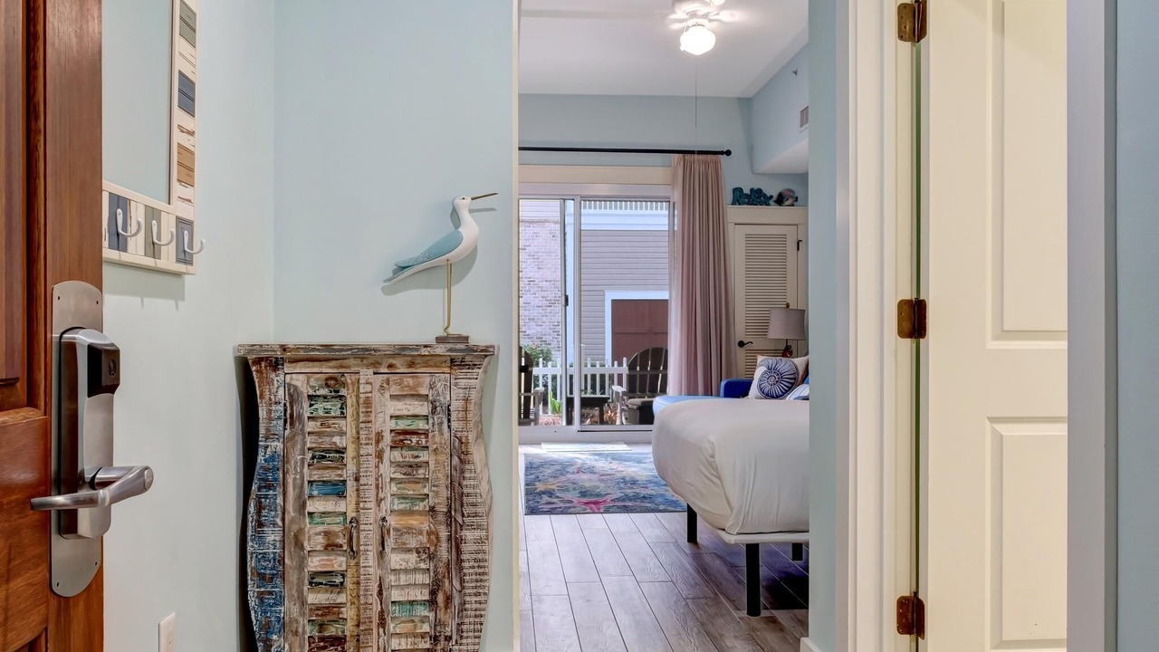 Photo of Bedroom in Baytowne Wharf