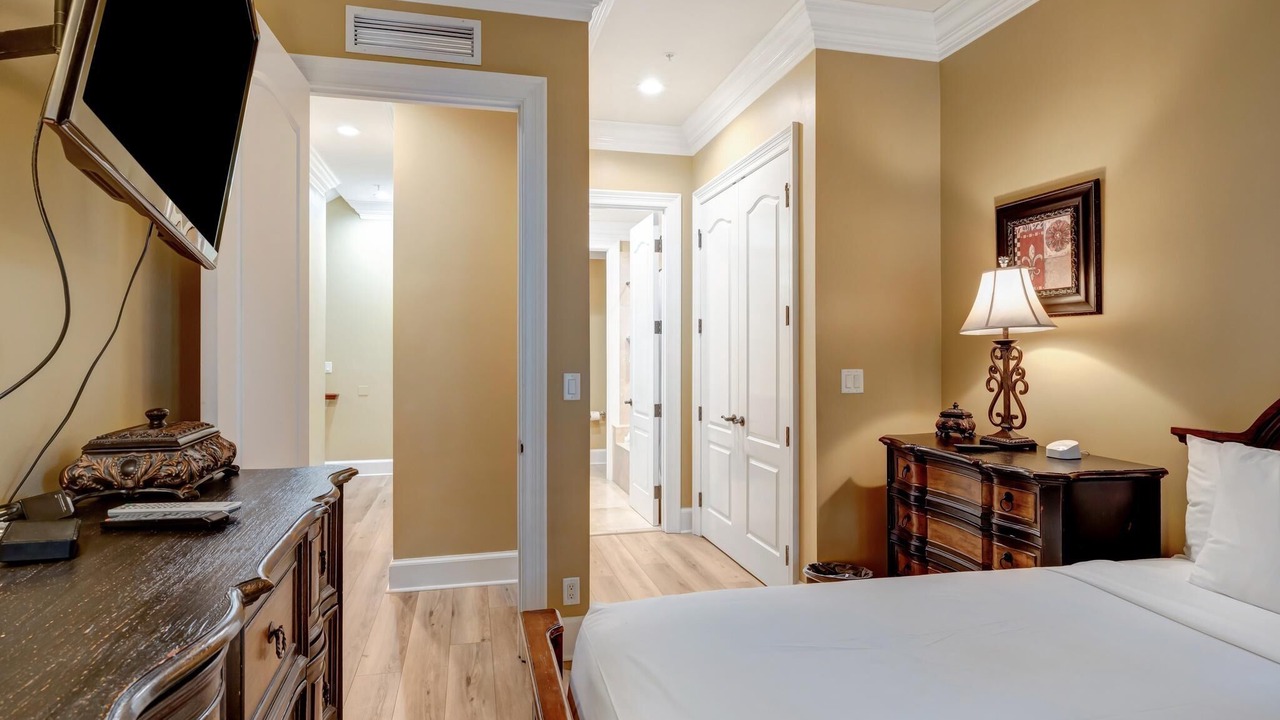 Photo of Bedroom in Baytowne Wharf