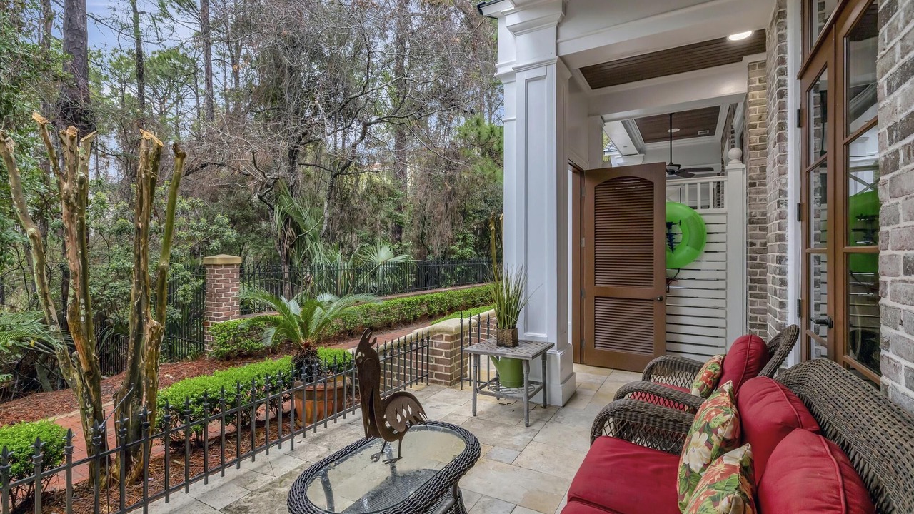 Photo of Patio Balcony in Baytowne Wharf