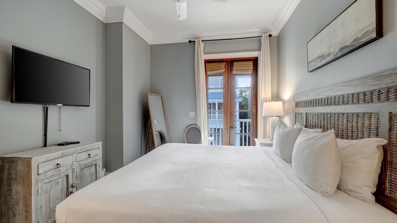 Photo of Bedroom in Baytowne Wharf