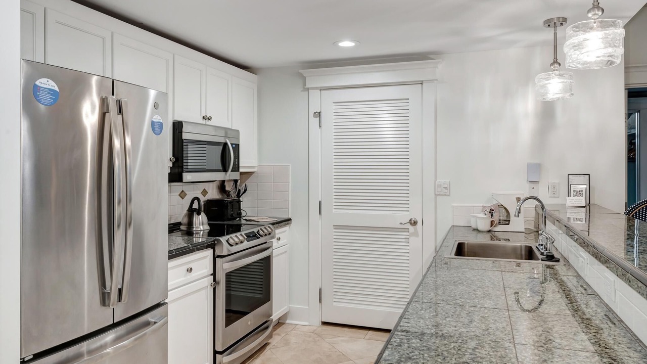Photo of Kitchen in Baytowne Wharf
