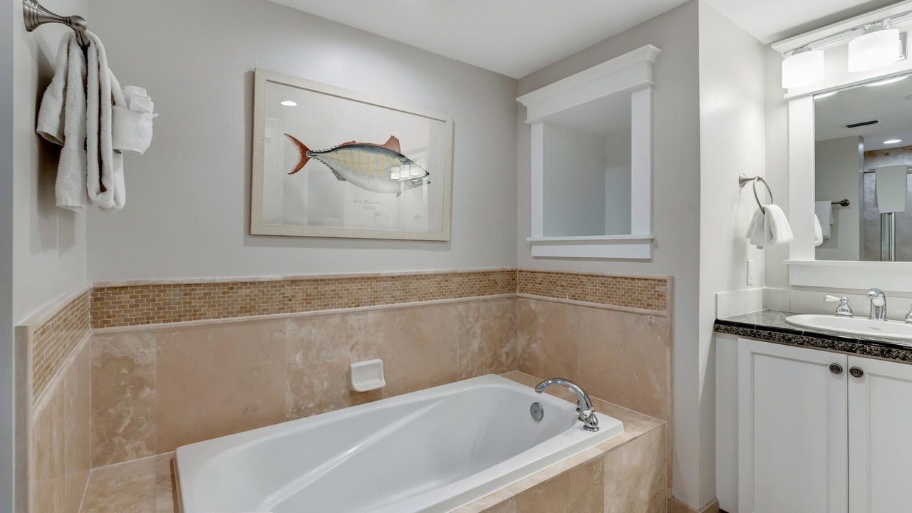 Photo of Bathroom in Baytowne Wharf