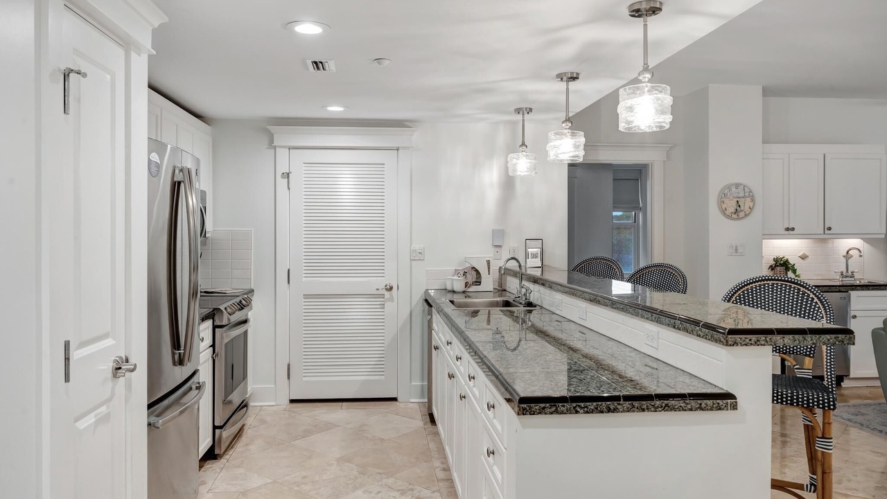Photo of Kitchen in Baytowne Wharf
