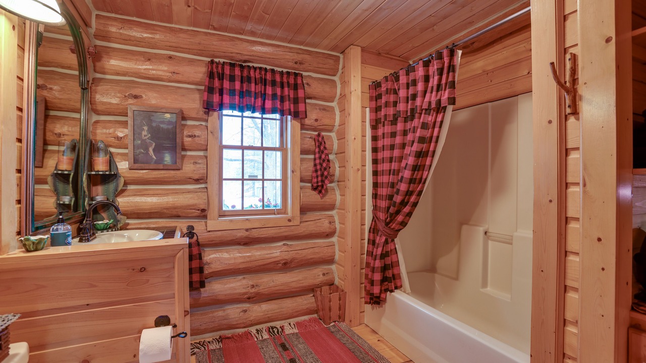 Photo of Bathroom in Thompsonville