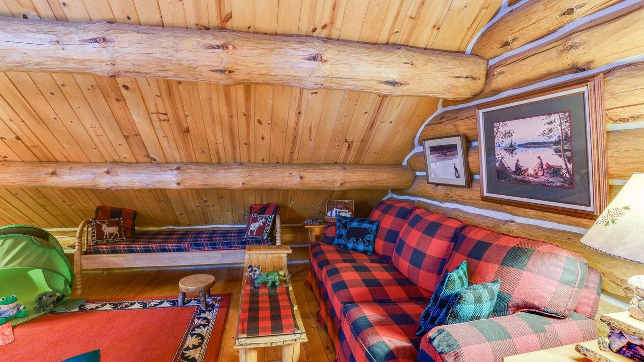 Photo of Livingroom in Thompsonville