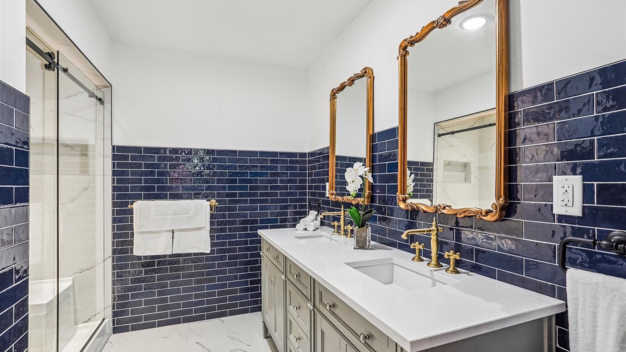 Photo of Bathroom in Historic District - North