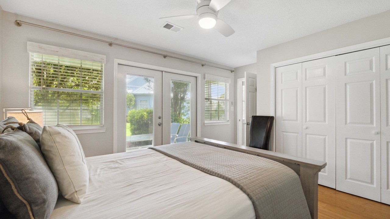 Photo of Bedroom in Miramar Beach