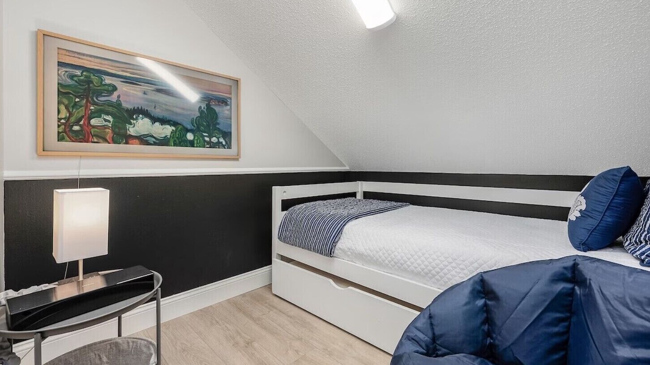 Photo of Bedroom in Miramar Beach