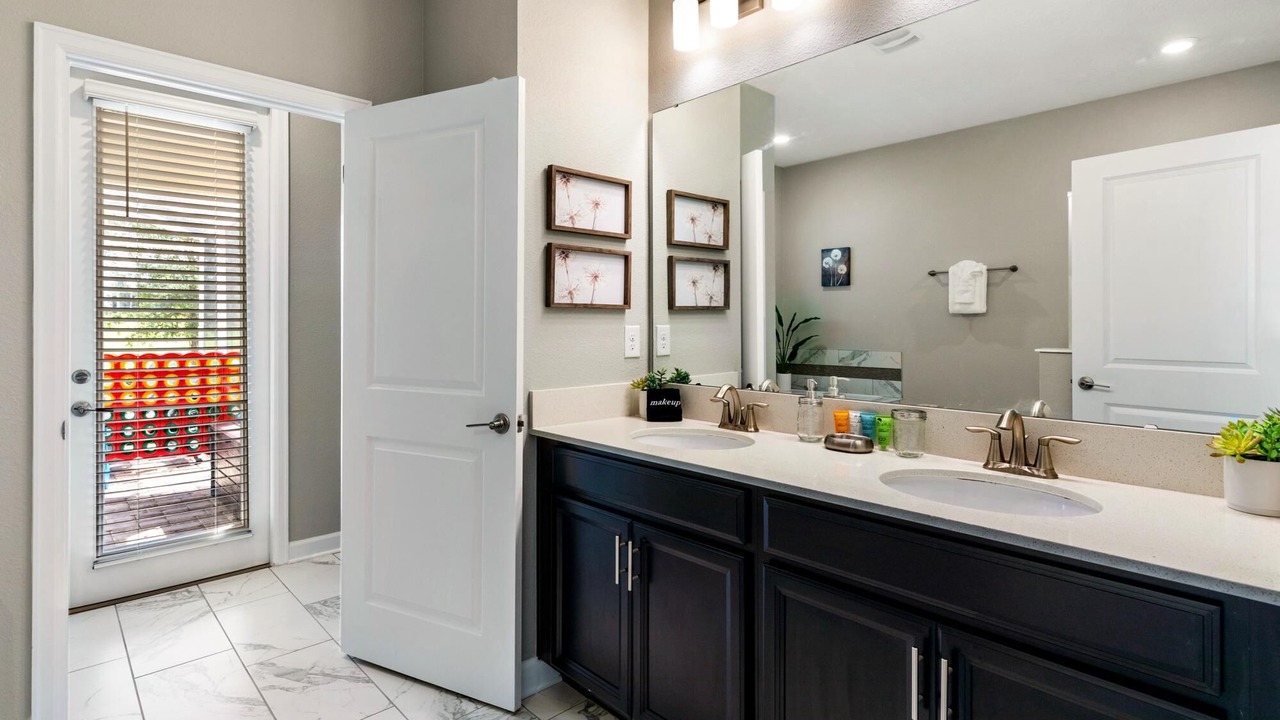Photo of Bathroom in Four Corners