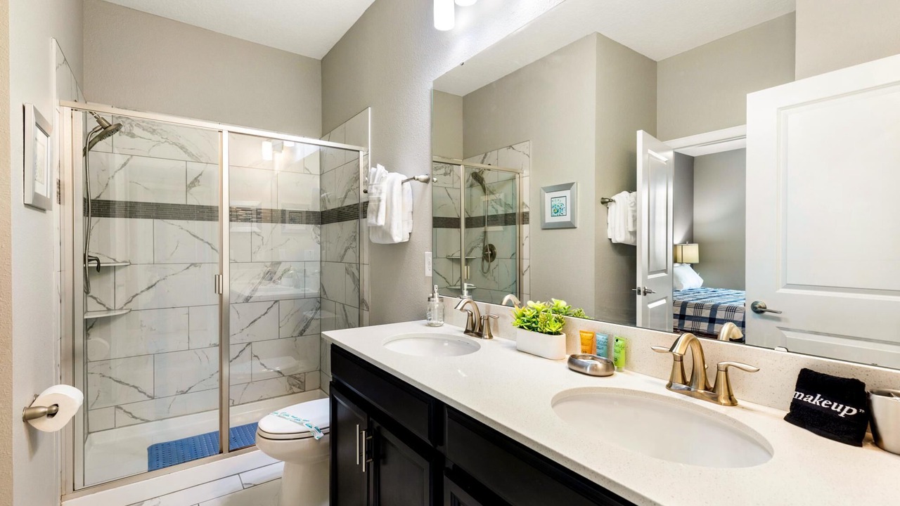 Photo of Bathroom in Four Corners