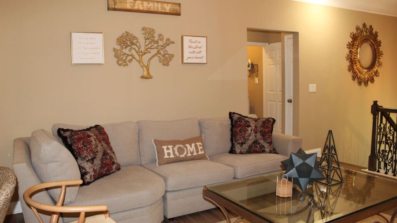 Photo of Livingroom in McDonough