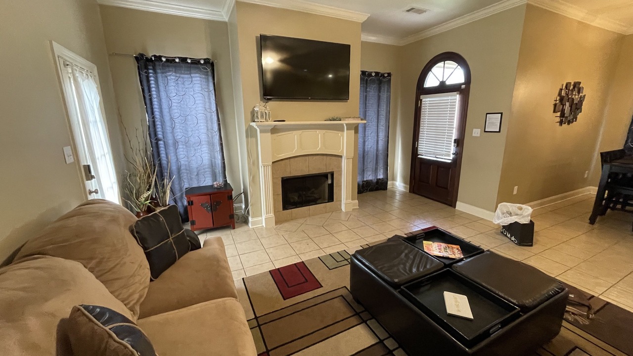Photo of Livingroom in Mid City South