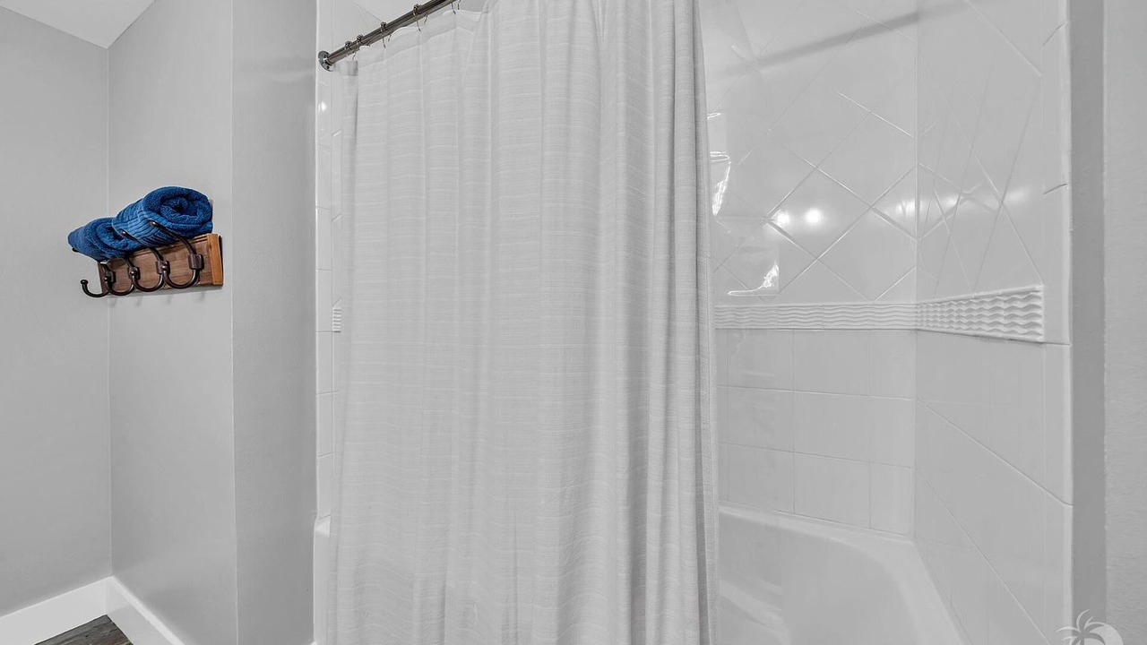 Photo of Bathroom in Baytowne Wharf