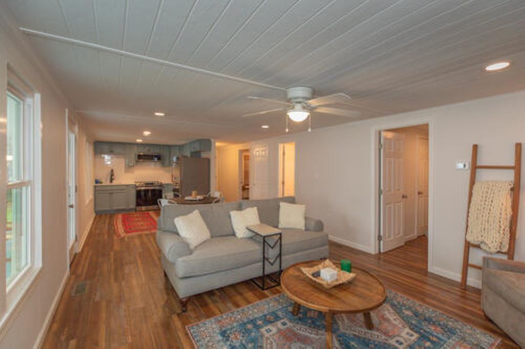 Photo of Livingroom in Pine Level