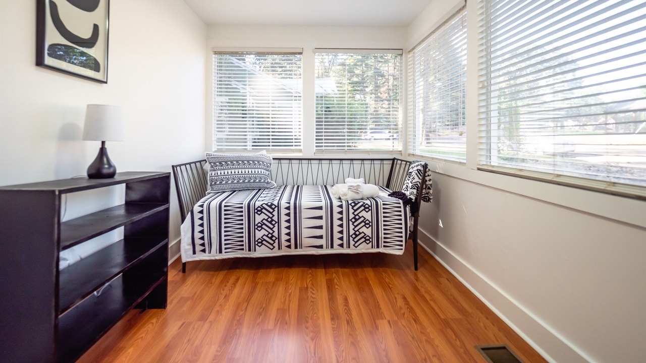 Photo of Bedroom in Fondren